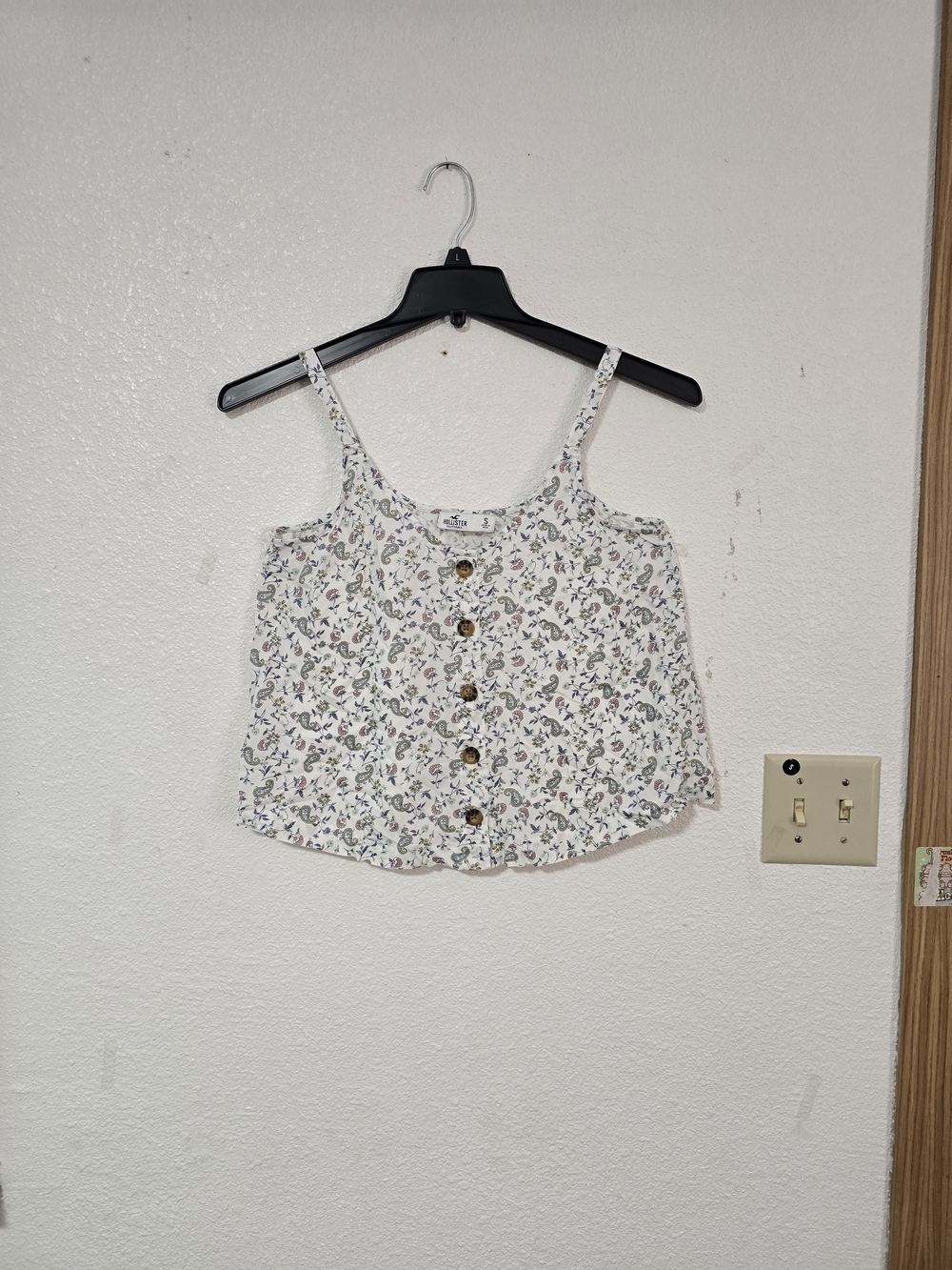 Hollister White Floral Button-Front Cami